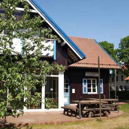 Aika Hotel Nida Bagian luar foto